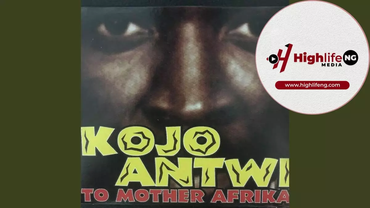Kojo Antwi - Rock Me Gently